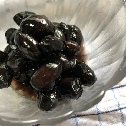 こんなに簡単に黒豆を煮ることができるなんて、びっくりしました^_^レシピありがとうございました！